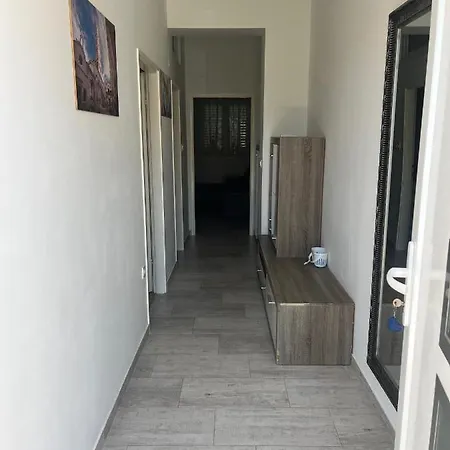 3m With Free Parking * Split