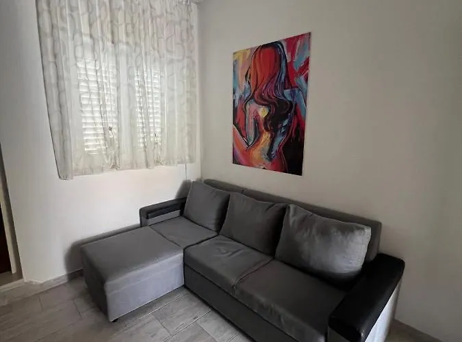 3m With Free Parking Apartman