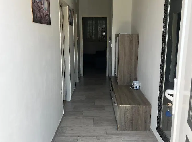 3m With Free Parking * Split