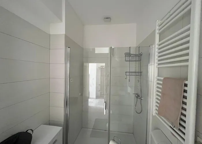 3m With Free Parking Apartment *