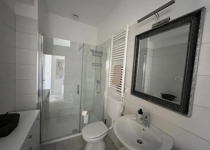 3m With Free Parking Apartment Split